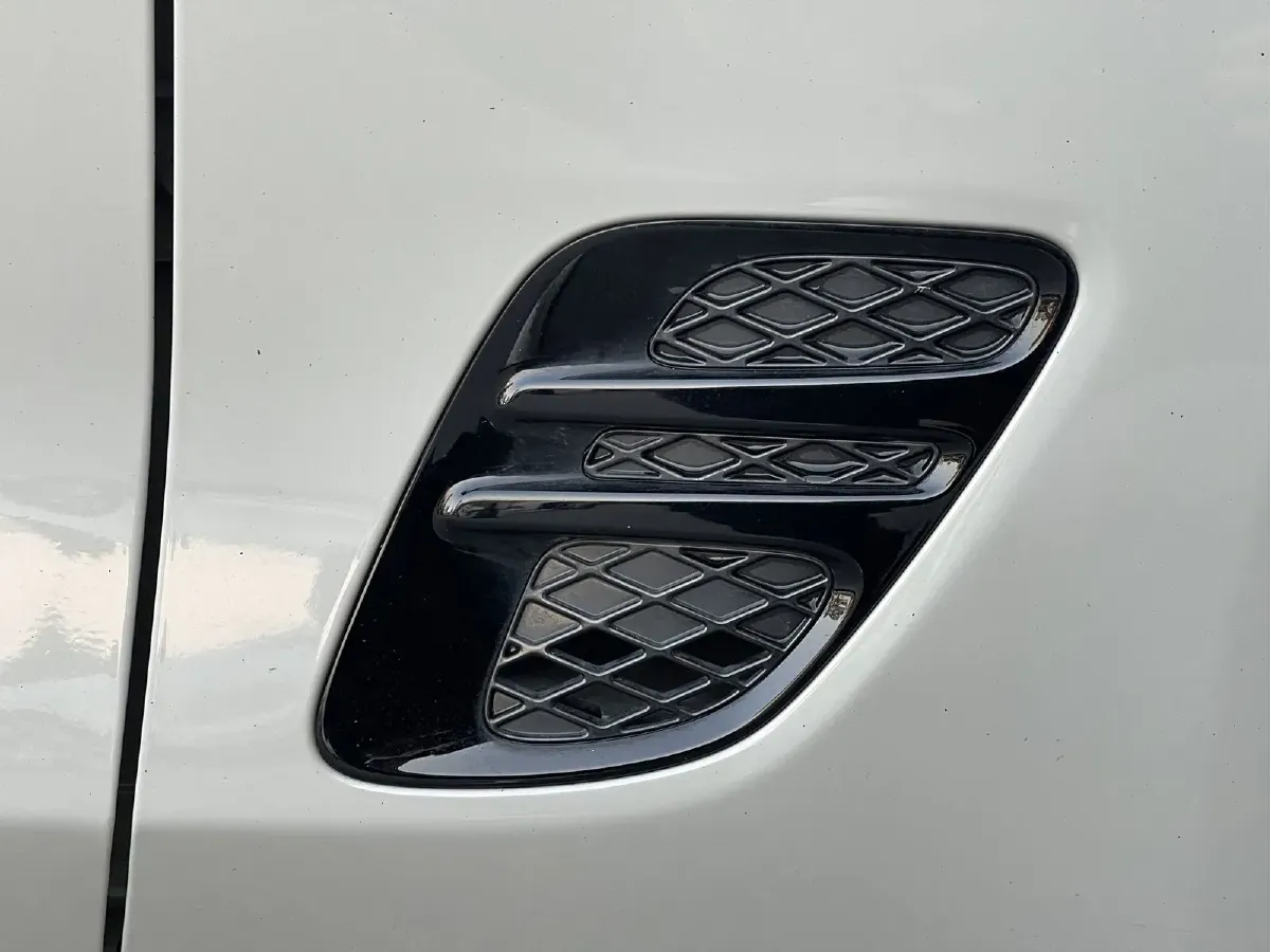 2024 Genesis G70 2.0T 245HP L4 8AT,autocango,china used car exporter,china ev exporter,chinese used car exporter,chinese used ev exporter