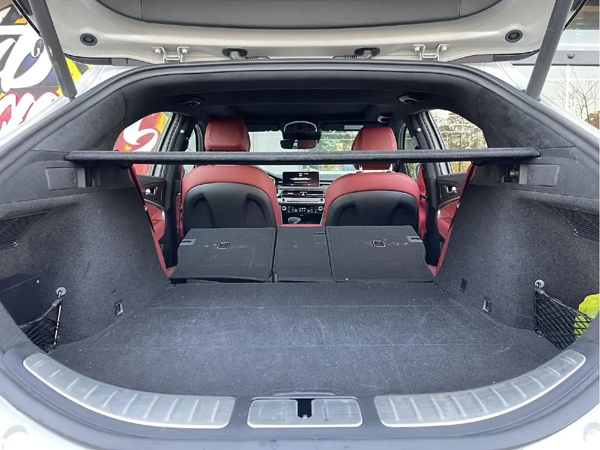 2024 Genesis G70 2.0T 245HP L4 8AT,autocango,china used car exporter,china ev exporter,chinese used car exporter,chinese used ev exporter