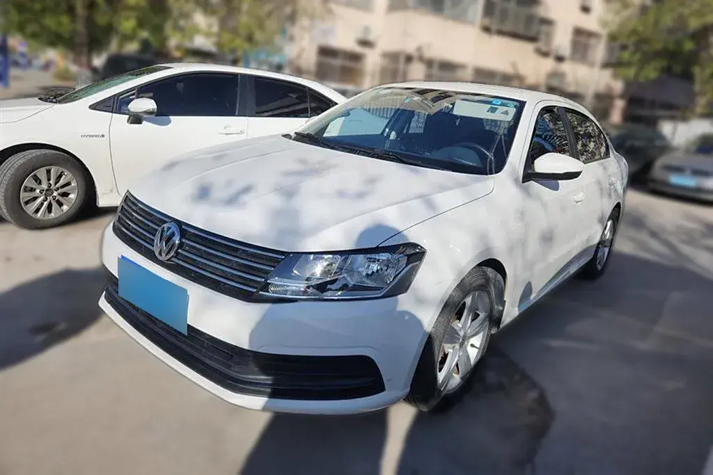 2017 Volkswagen Lavida 1.6L 110HP L4 5MT