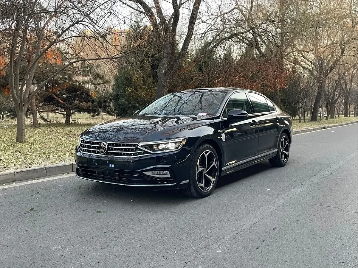 2023 Volkswagen Magotan 2.0T 186HP L4 7DCT