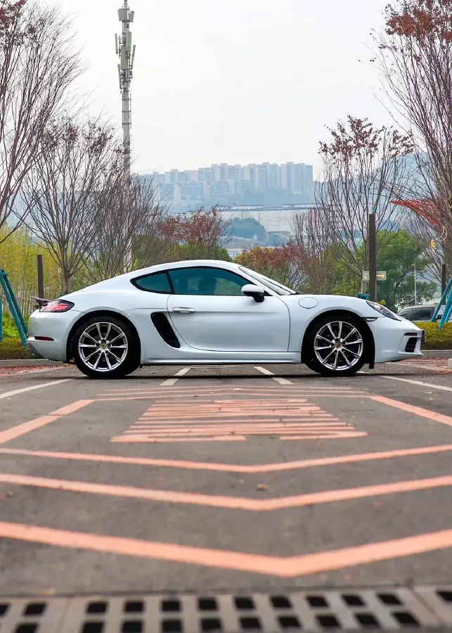 2016 Porsche 718 2.0T 250HP H4 7DCT,autocango,china used car exporter,china ev exporter,chinese used car exporter,chinese used ev exporter