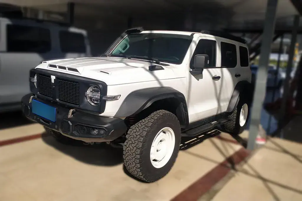 2023 Tank 300 2.0T 227HP L4 8AT