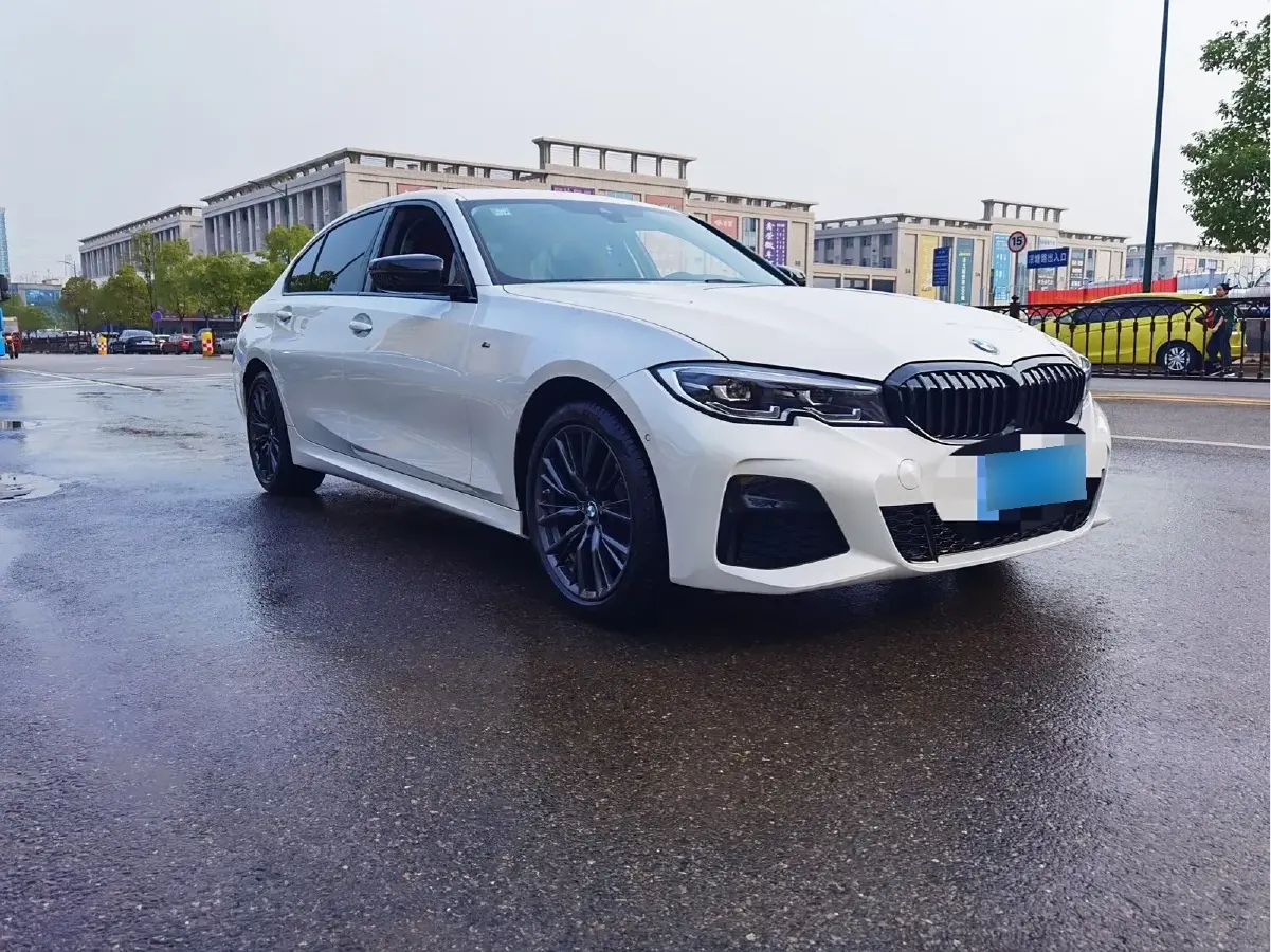 2022 BMW 3 Series 2.0T 184HP L4 8AT