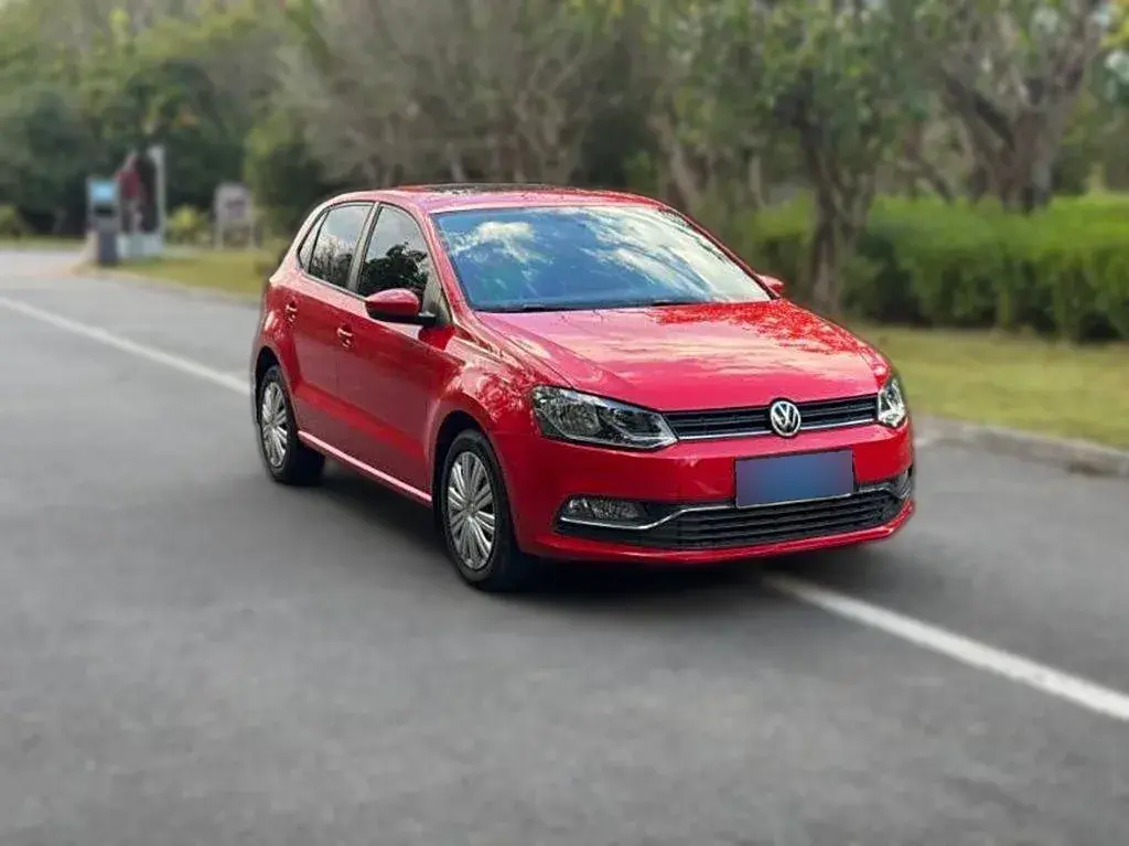 2016 Volkswagen Polo 1.6L 110HP L4 6AT