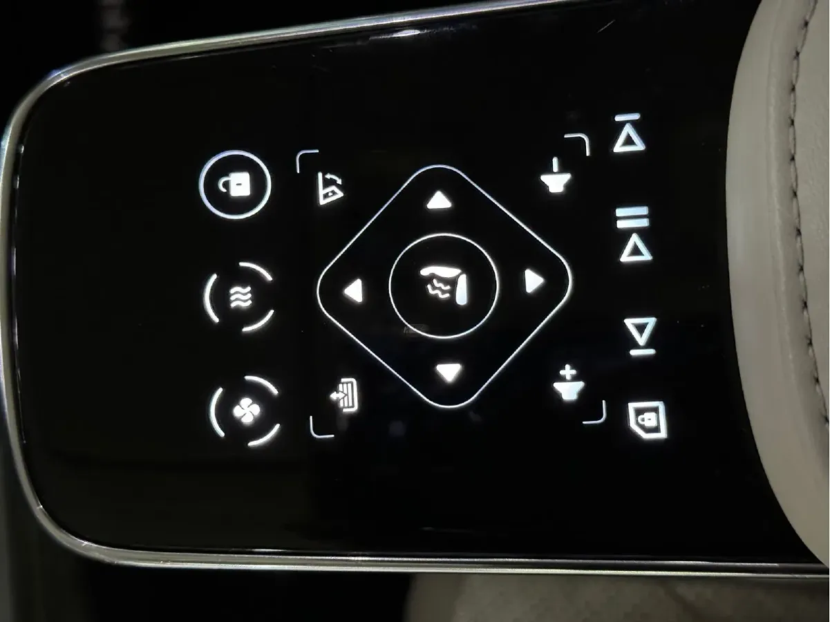 2023 Hycan V09 BEV 114.19KWH,autocango,china used car exporter,china ev exporter,chinese used car exporter,chinese used ev exporter