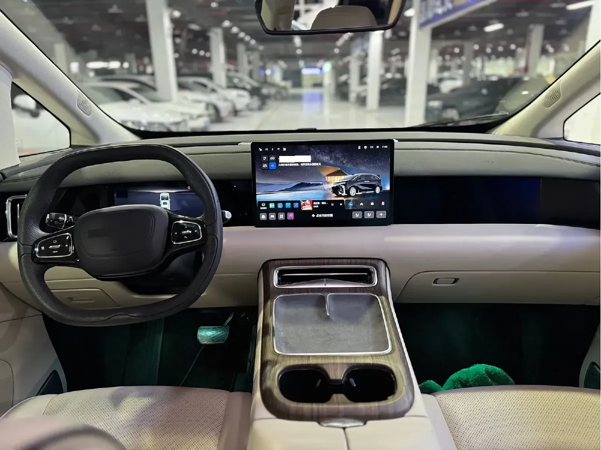 2023 Hycan V09 BEV 114.19KWH,autocango,china used car exporter,china ev exporter,chinese used car exporter,chinese used ev exporter