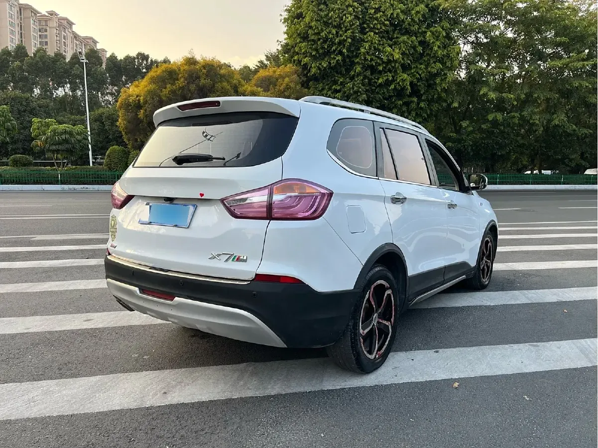 2016 SWM X7 1.5T 156HP L4 5MT,autocango,china used car exporter,china ev exporter,chinese used car exporter,chinese used ev exporter