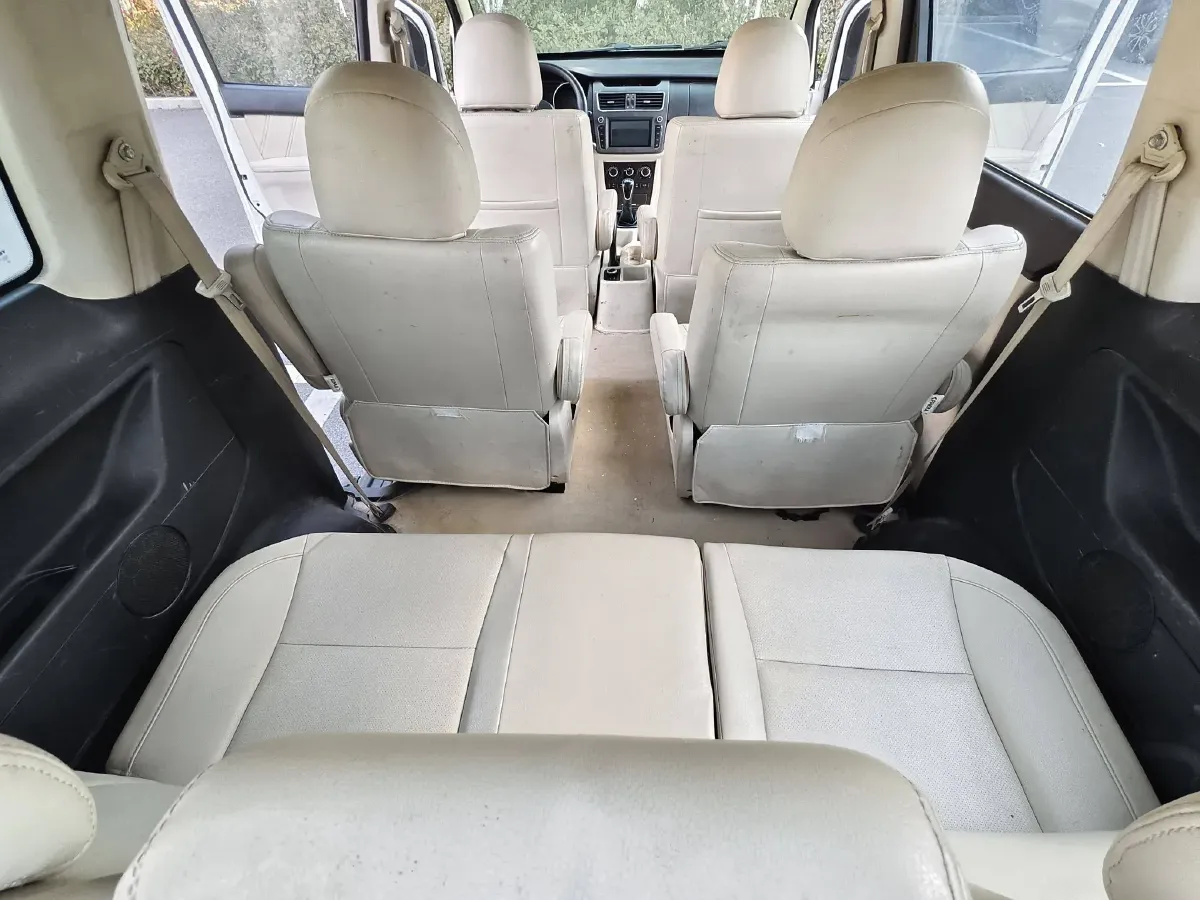 2018 Yema SiPaiKa 1.5L 112HP L4 5MT,autocango,china used car exporter,china ev exporter,chinese used car exporter,chinese used ev exporter