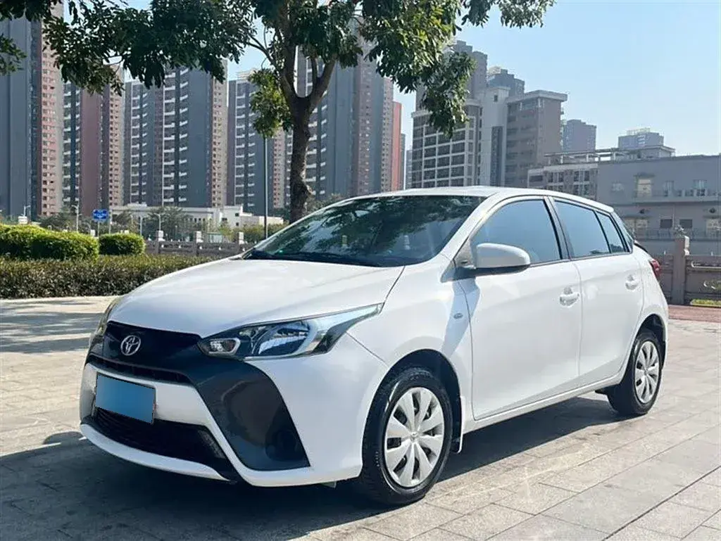 2016 Toyota Yaris L 1.5L 107HP L4 CVT