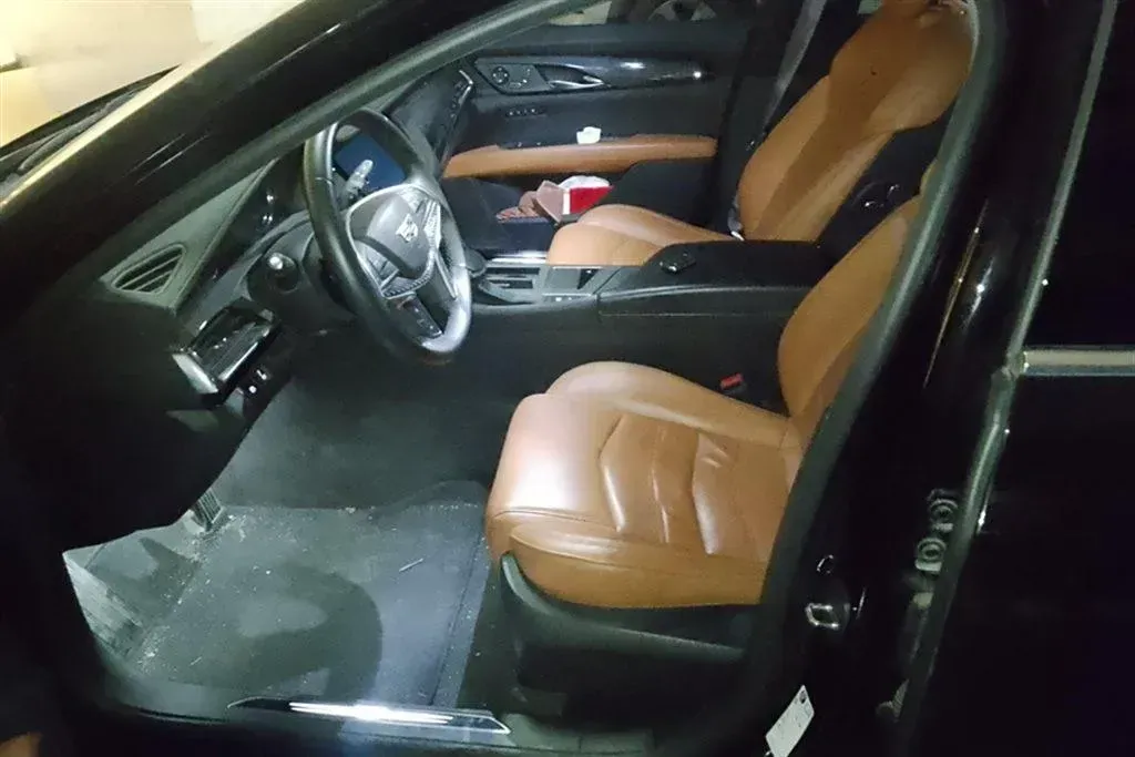 2017 Cadillac CT6 2.0T 276HP L4 8AT,autocango,china used car exporter,china ev exporter,chinese used car exporter,chinese used ev exporter