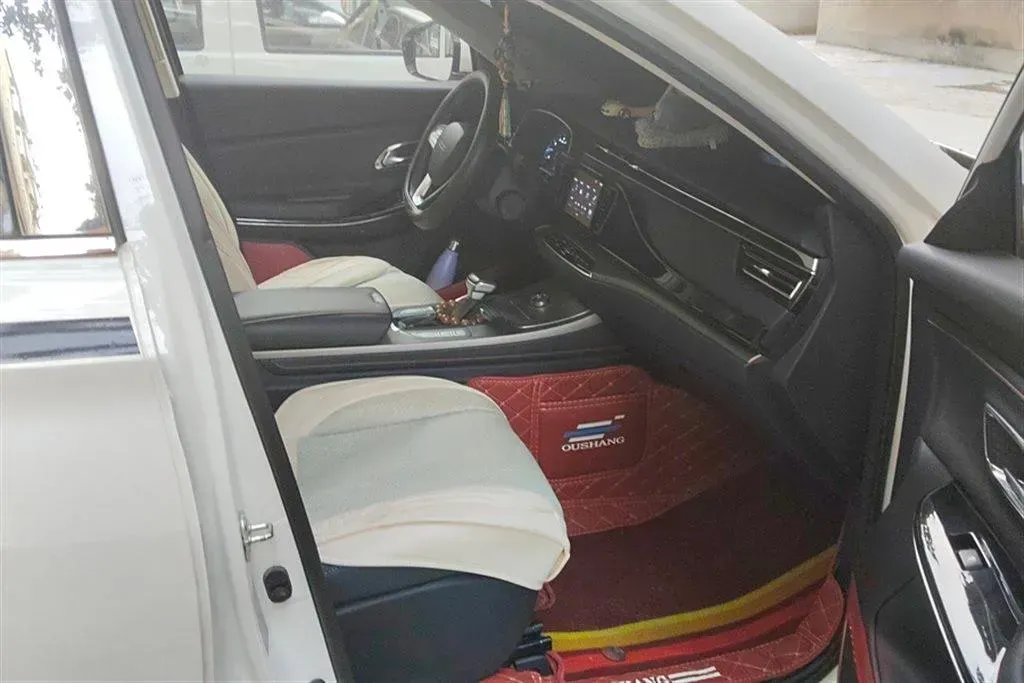 2020 ChangAn Oshan X7 1.5T 178HP L4 7DCT,autocango,china used car exporter,china ev exporter,chinese used car exporter,chinese used ev exporter