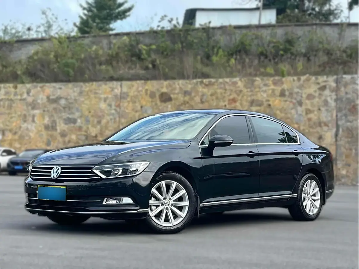 2017 Volkswagen Magotan 1.8T 180HP L4 7DCT