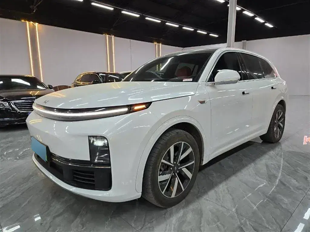 2023 Li L7 Range Extended 154HP REEV 40.9KWH