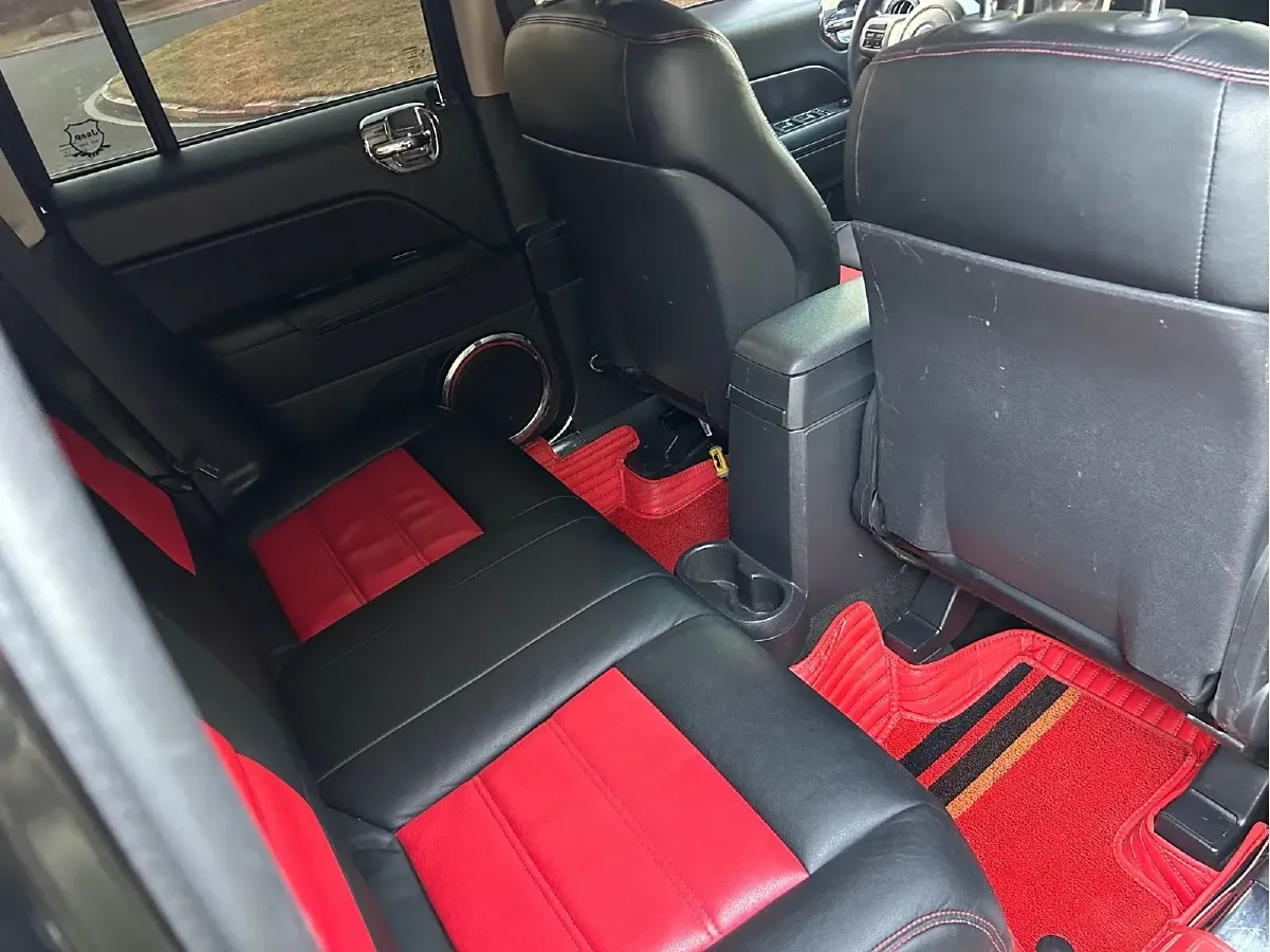 2014 Jeep Patriot 2.4L 170HP L4 6AT,autocango,china used car exporter,china ev exporter,chinese used car exporter,chinese used ev exporter