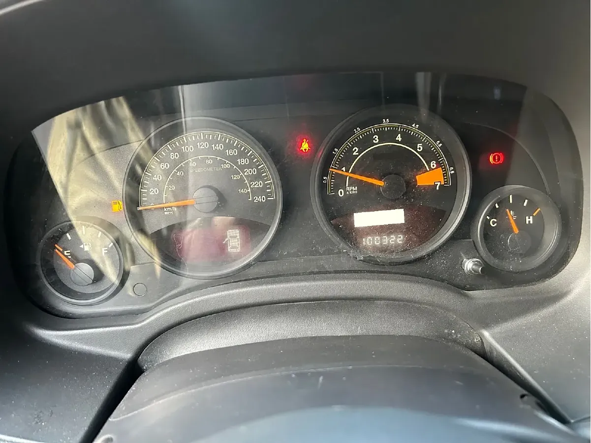 2014 Jeep Patriot 2.4L 170HP L4 6AT,autocango,china used car exporter,china ev exporter,chinese used car exporter,chinese used ev exporter