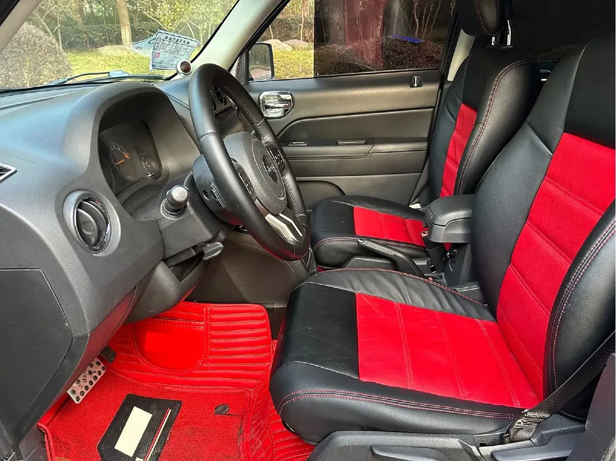 2014 Jeep Patriot 2.4L 170HP L4 6AT,autocango,china used car exporter,china ev exporter,chinese used car exporter,chinese used ev exporter