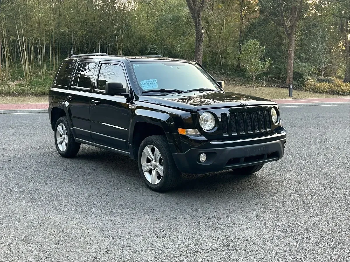 2014 Jeep Patriot 2.4L 170HP L4 6AT,autocango,china used car exporter,china ev exporter,chinese used car exporter,chinese used ev exporter
