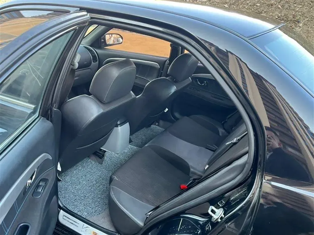 2015 Soueast V3 1.5L 120HP L4 5MT,autocango,china used car exporter,china ev exporter,chinese used car exporter,chinese used ev exporter