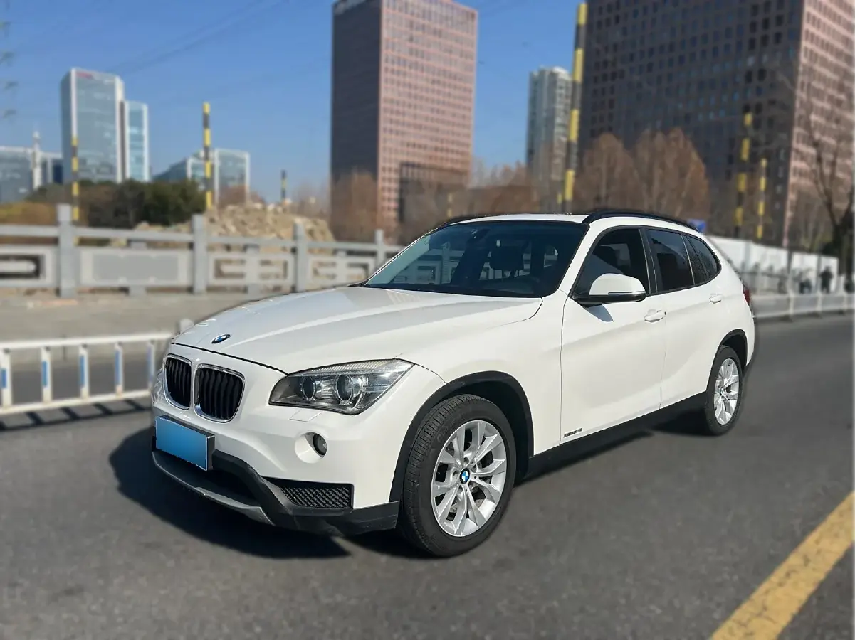 2013 BMW X1 2.0L 150HP L4 6AT