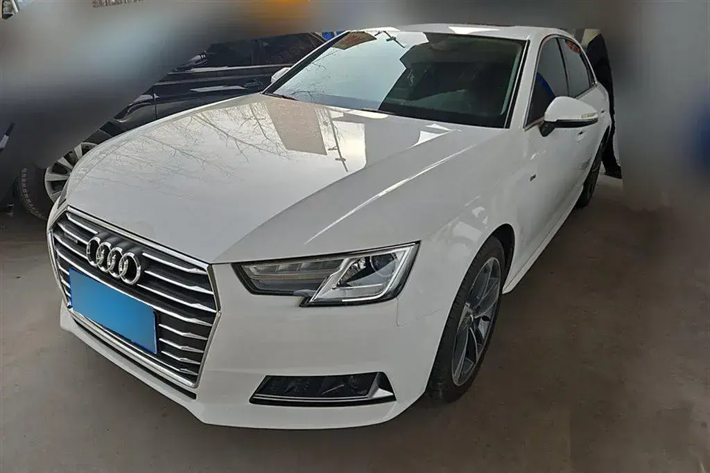 2017 Audi A4L 2.0T 190HP L4 7DCT