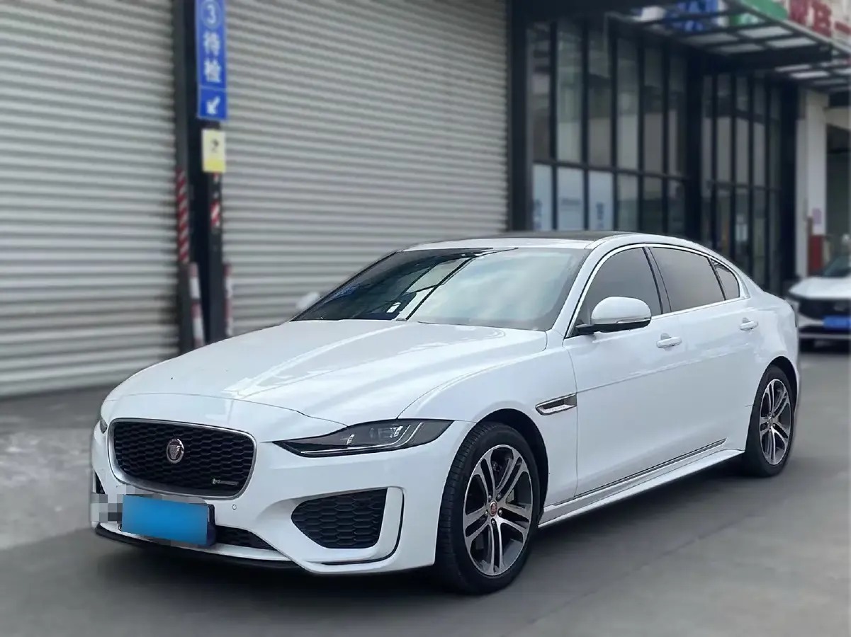 2023 Jaguar XEL 2.0T 250HP L4 8AT