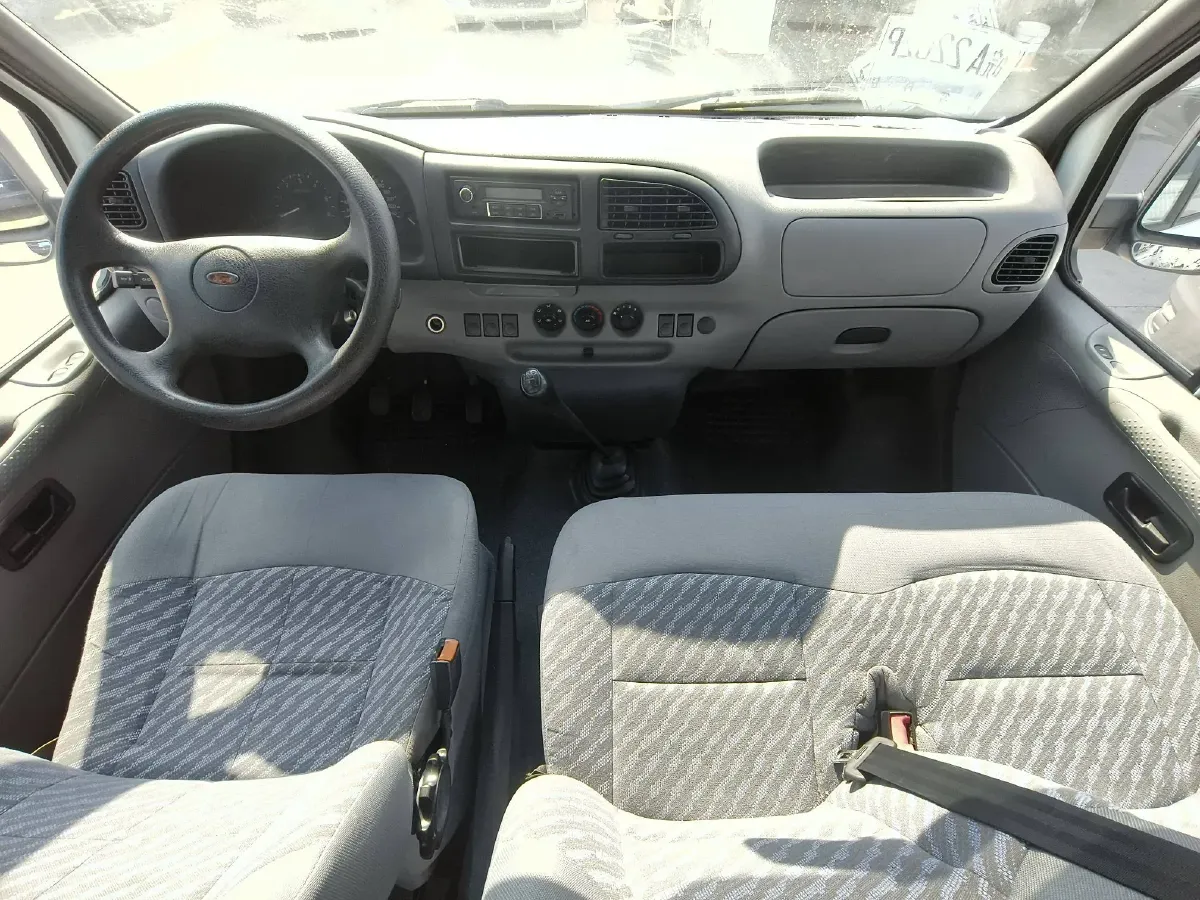 2016 Ford Classic Transit 2.8T 108HP L4 5MT,autocango,china used car exporter,china ev exporter,chinese used car exporter,chinese used ev exporter