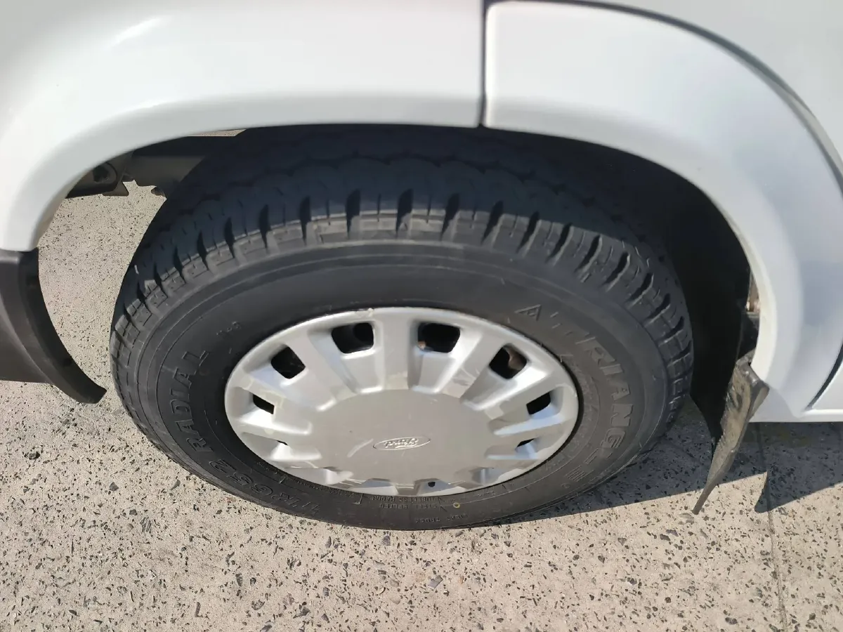 2016 Ford Classic Transit 2.8T 108HP L4 5MT,autocango,china used car exporter,china ev exporter,chinese used car exporter,chinese used ev exporter