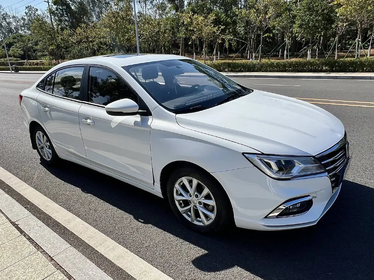 2019 Roewe i5 1.5L 120HP L4 CVT