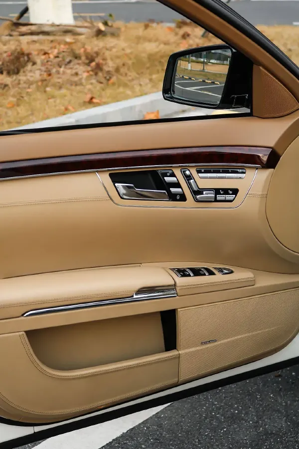 2013 Brabus S Class 4.7T 435HP V8 7AT,autocango,china used car exporter,china ev exporter,chinese used car exporter,chinese used ev exporter