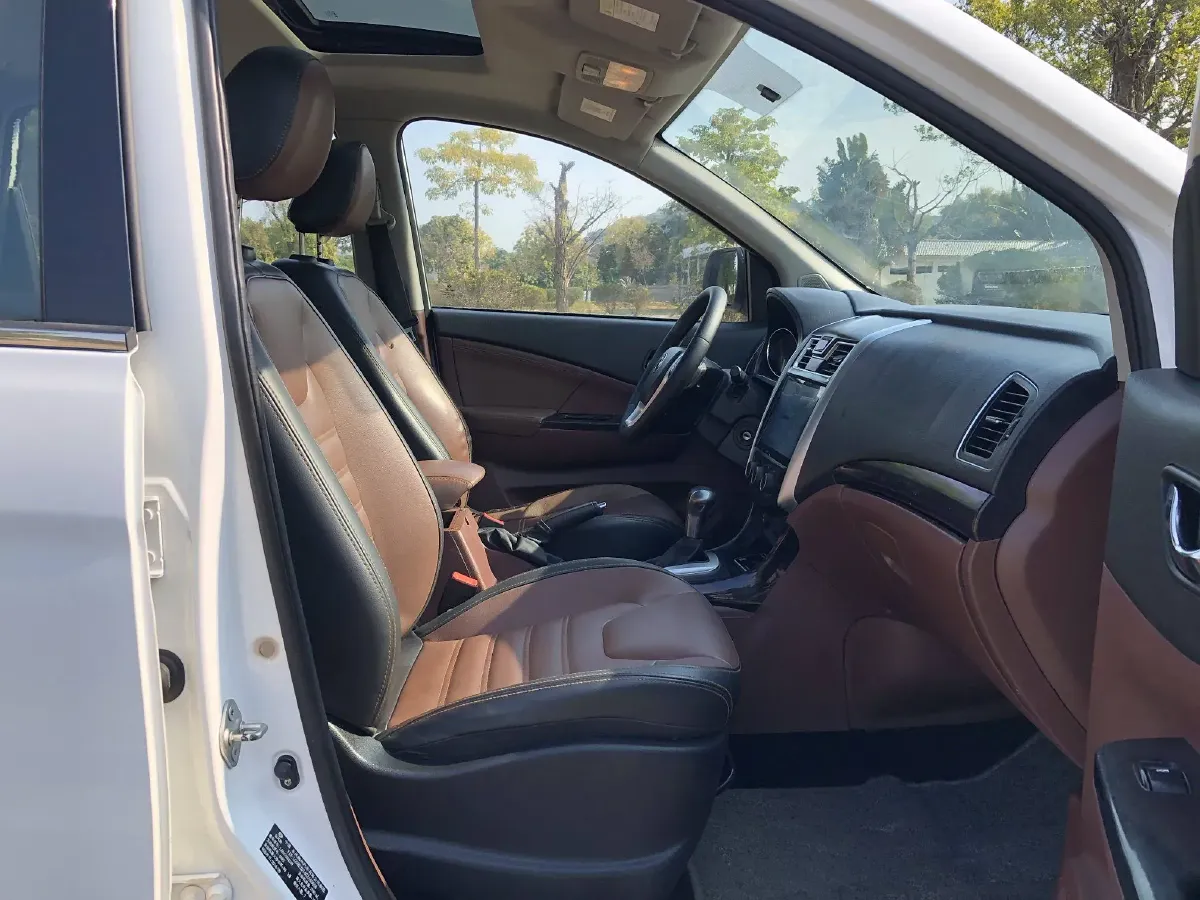 2016 DongFeng Forthing SX6 1.6L 122HP L4 CVT,autocango,china used car exporter,china ev exporter,chinese used car exporter,chinese used ev exporter