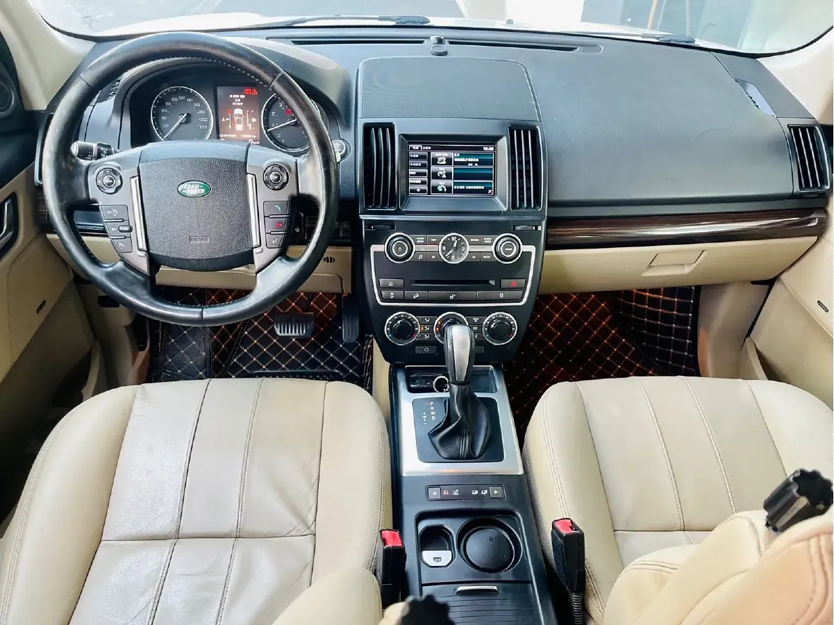 2014 Land Rover Freelander 2 2.0T 240HP L4 6AT,autocango,china used car exporter,china ev exporter,chinese used car exporter,chinese used ev exporter