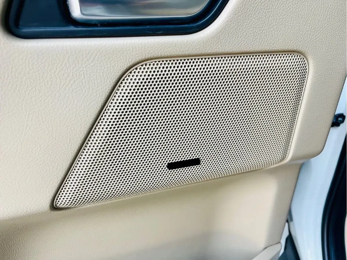 2014 Land Rover Freelander 2 2.0T 240HP L4 6AT,autocango,china used car exporter,china ev exporter,chinese used car exporter,chinese used ev exporter