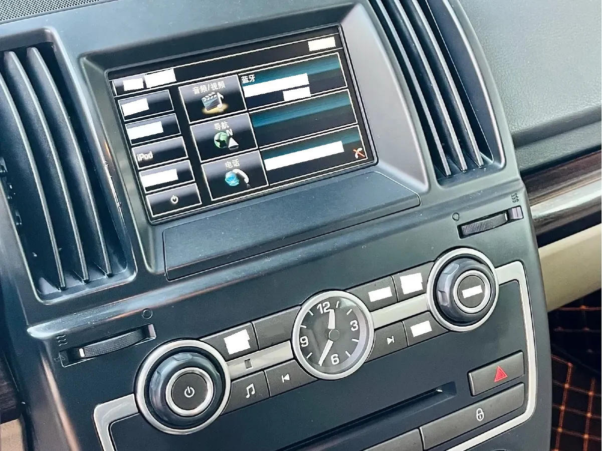 2014 Land Rover Freelander 2 2.0T 240HP L4 6AT,autocango,china used car exporter,china ev exporter,chinese used car exporter,chinese used ev exporter