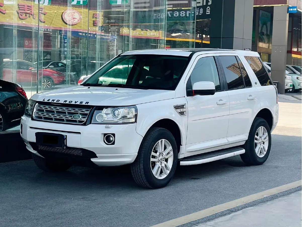 2014 Land Rover Freelander 2 2.0T 240HP L4 6AT,autocango,china used car exporter,china ev exporter,chinese used car exporter,chinese used ev exporter