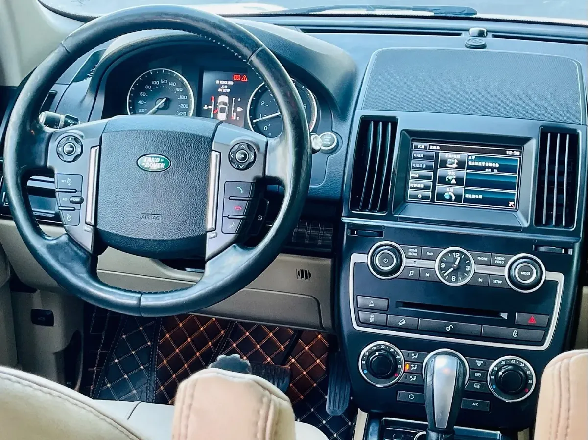 2014 Land Rover Freelander 2 2.0T 240HP L4 6AT,autocango,china used car exporter,china ev exporter,chinese used car exporter,chinese used ev exporter