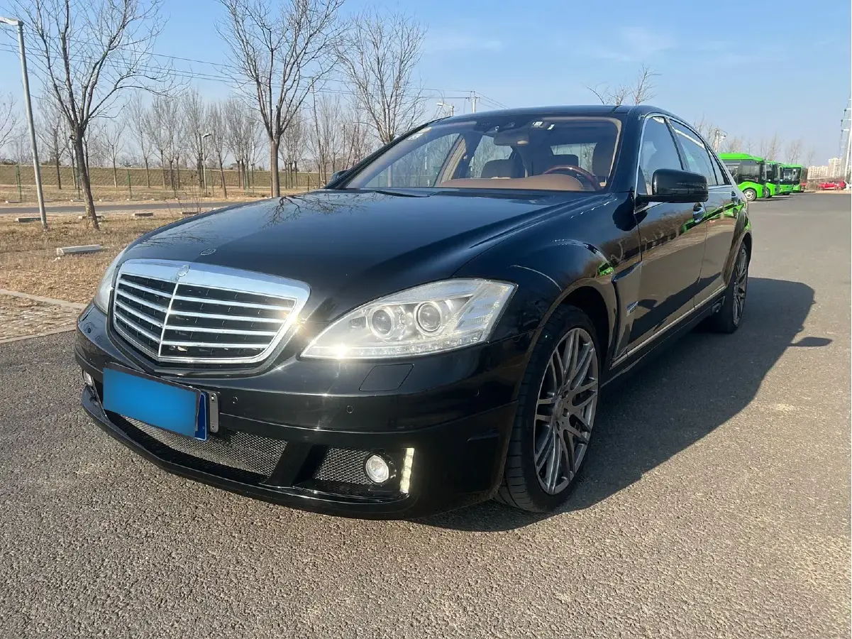 2013 Brabus S Class 4.7T 435HP V8 7AT