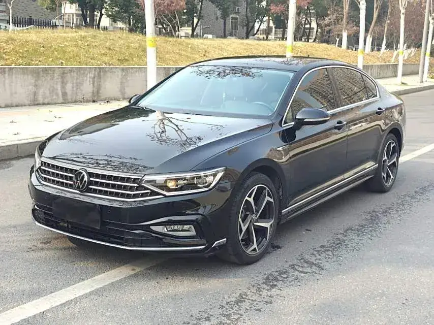 2023 Volkswagen Magotan 2.0T 186HP L4 7DCT