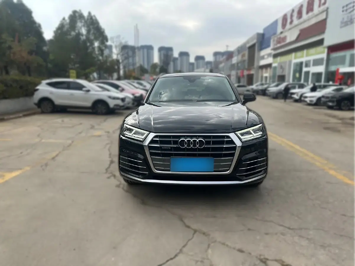 2020 Audi Q5L 2.0T 190HP L4 7DCT