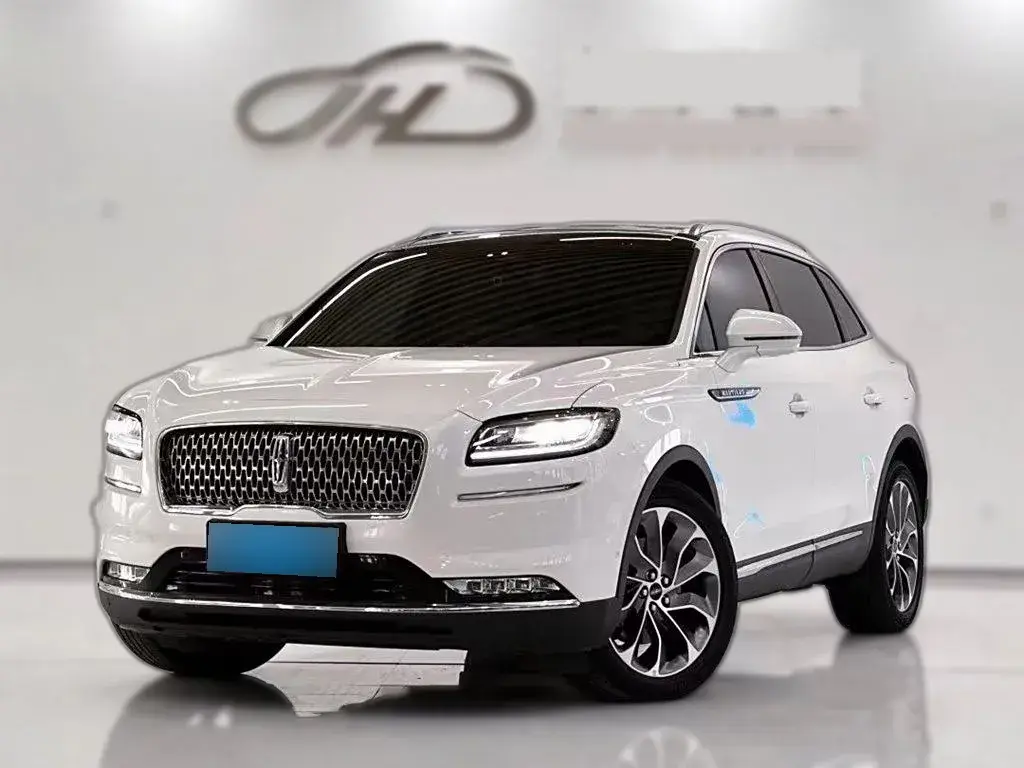 2021 Lincoln Nautilus 2.0T 245HP L4 8AT