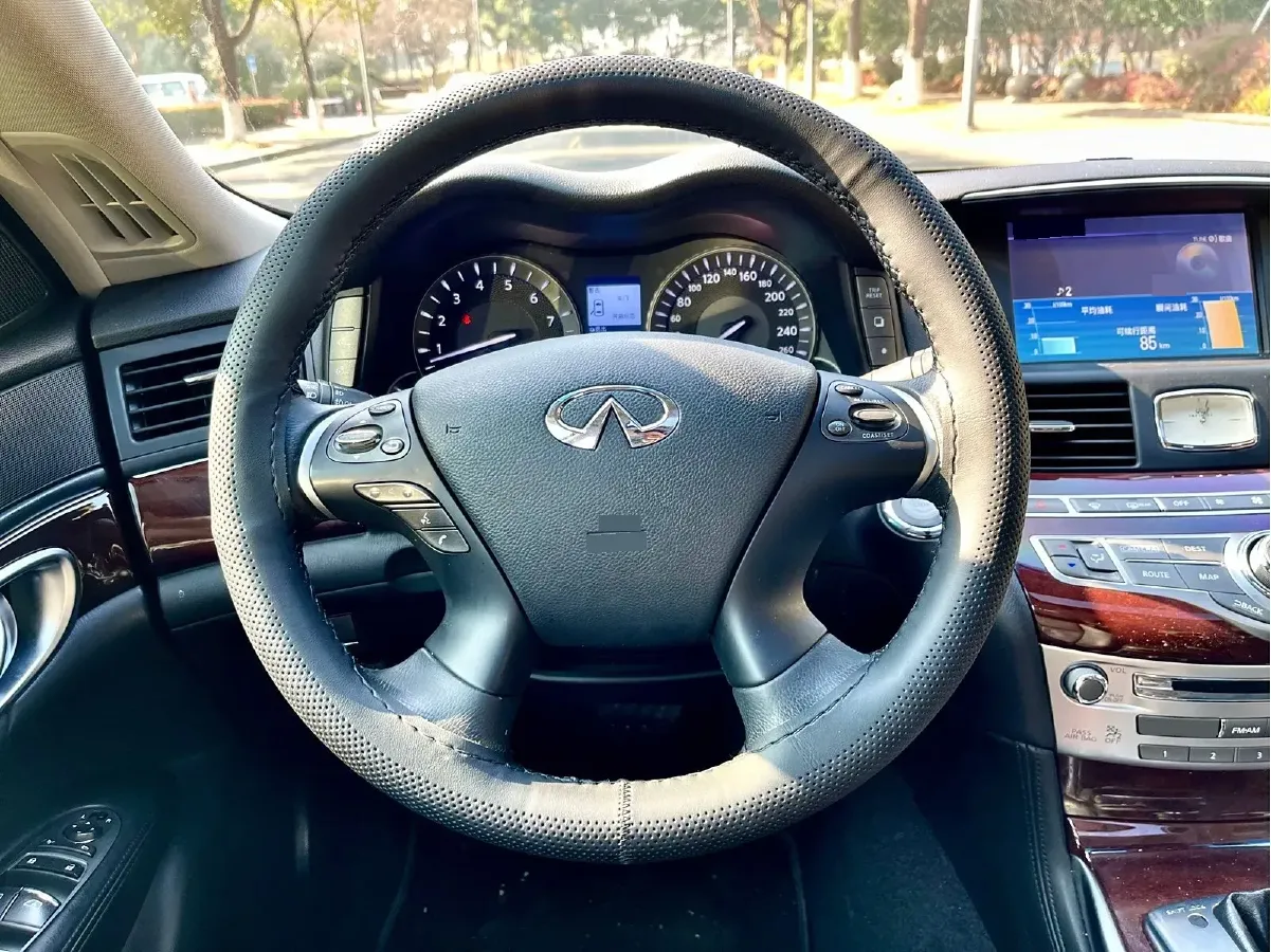 2017 Infiniti Q70 2.5L 222HP V6 7AT,autocango,china used car exporter,china ev exporter,chinese used car exporter,chinese used ev exporter