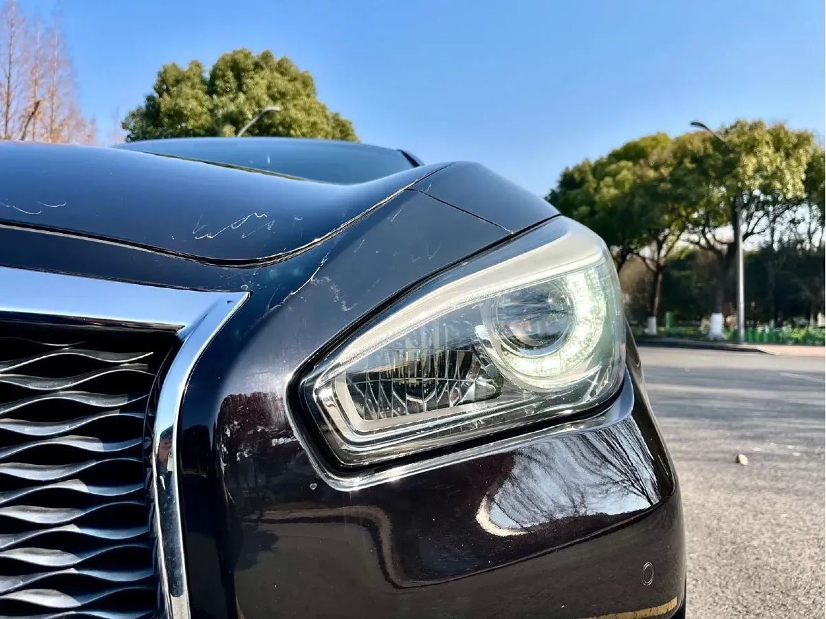 2017 Infiniti Q70 2.5L 222HP V6 7AT,autocango,china used car exporter,china ev exporter,chinese used car exporter,chinese used ev exporter