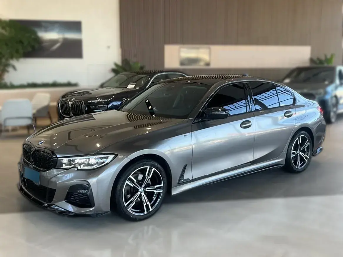 2022 BMW 3 Series 2.0T 184HP L4 8AT