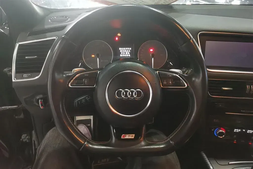 2014 Audi SQ5 3.0T 354HP V6 8AT,autocango,china used car exporter,china ev exporter,chinese used car exporter,chinese used ev exporter