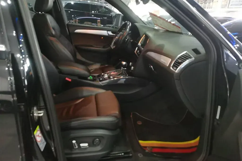 2014 Audi SQ5 3.0T 354HP V6 8AT,autocango,china used car exporter,china ev exporter,chinese used car exporter,chinese used ev exporter