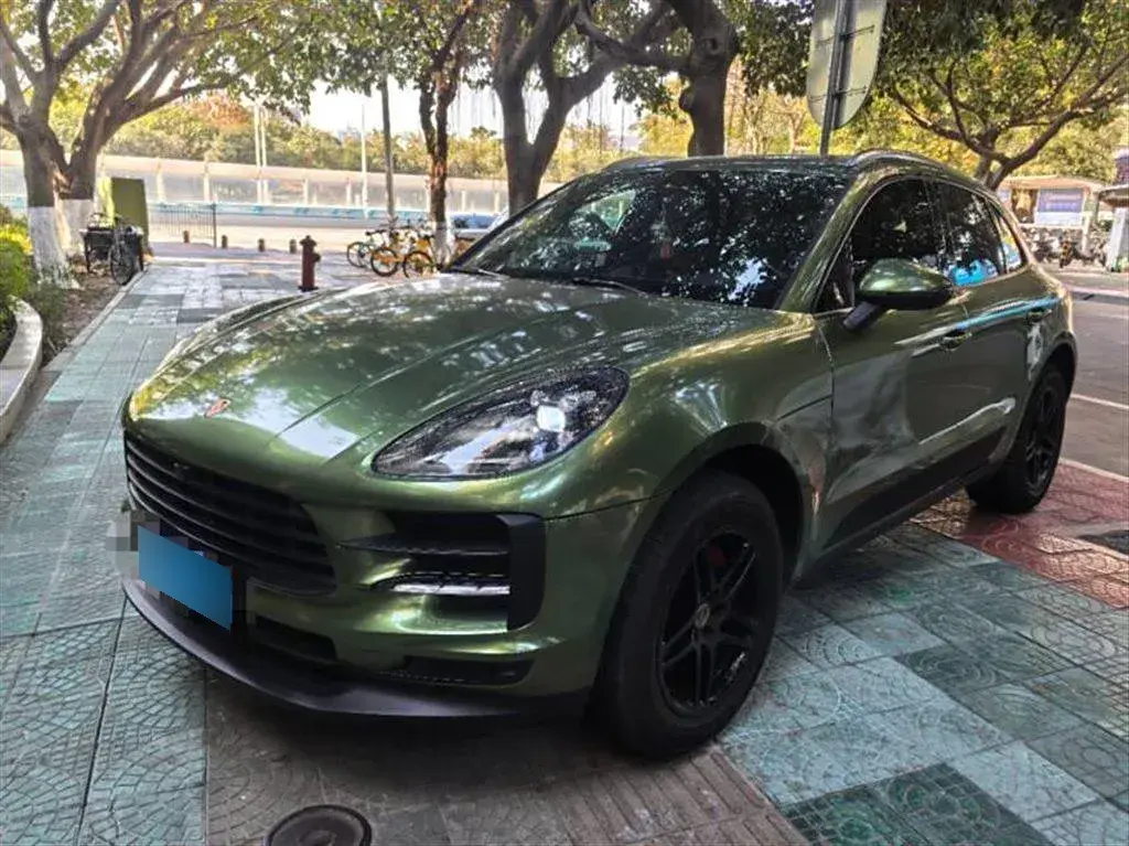 2018 Porsche Macan 2.0T 252HP L4 7DCT