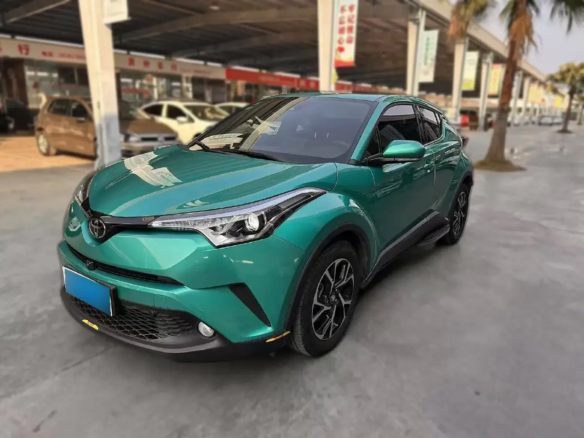 2020 Toyota C-HR 2.0L 171HP L4 CVT