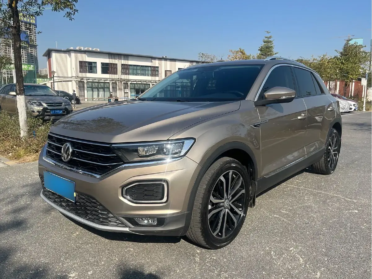 2019 Volkswagen T-Roc 1.4T 150HP L4 7DCT