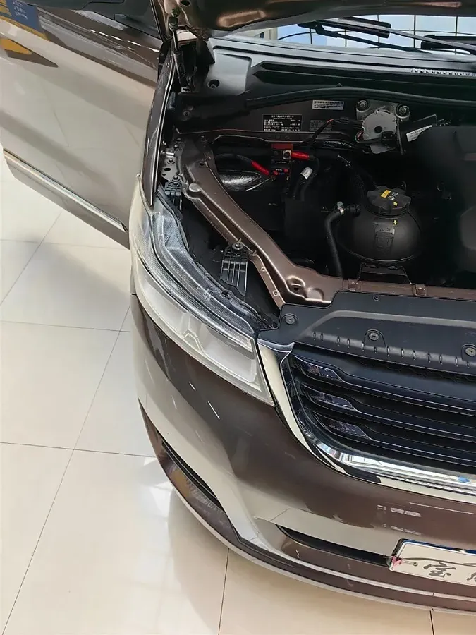 2015 HuaSong 7 2.0T 184HP L4 6AT,autocango,china used car exporter,china ev exporter,chinese used car exporter,chinese used ev exporter