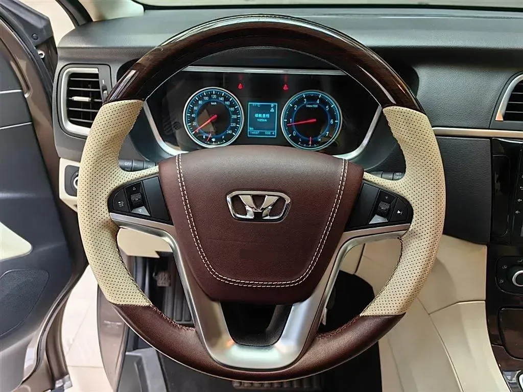 2015 HuaSong 7 2.0T 184HP L4 6AT,autocango,china used car exporter,china ev exporter,chinese used car exporter,chinese used ev exporter