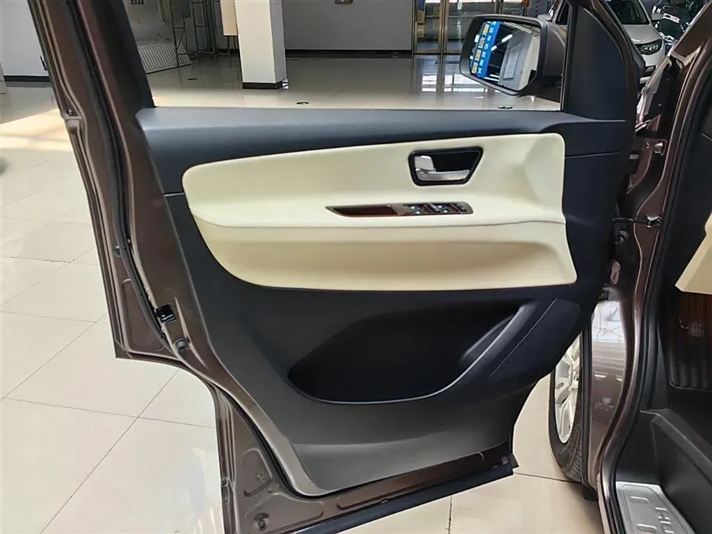 2015 HuaSong 7 2.0T 184HP L4 6AT,autocango,china used car exporter,china ev exporter,chinese used car exporter,chinese used ev exporter